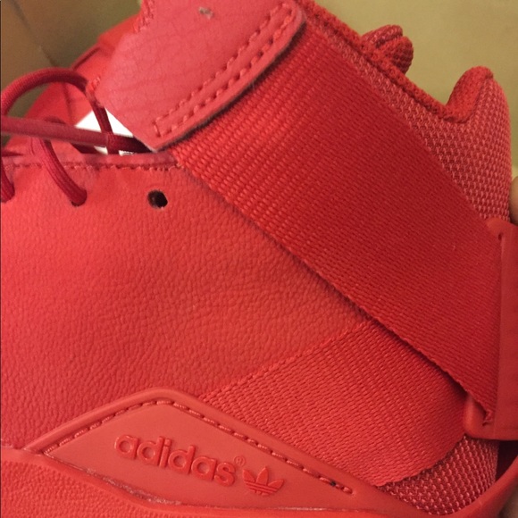 adidas crestwood mid red